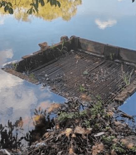 Inspeção de dispositivo de drenagem.